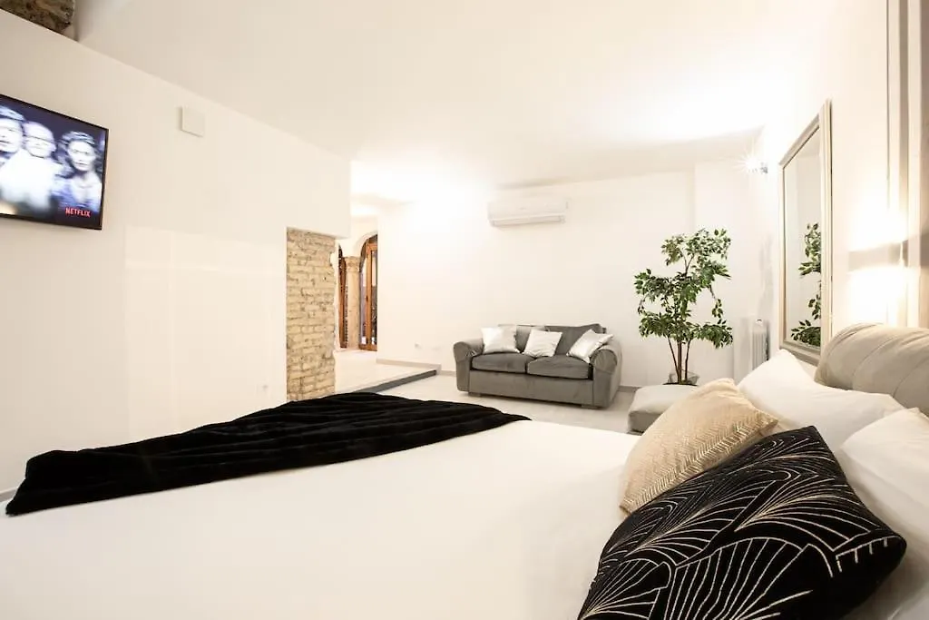 Memorable Jacuzzi Suite Navona - Top Collection Rome 0*,